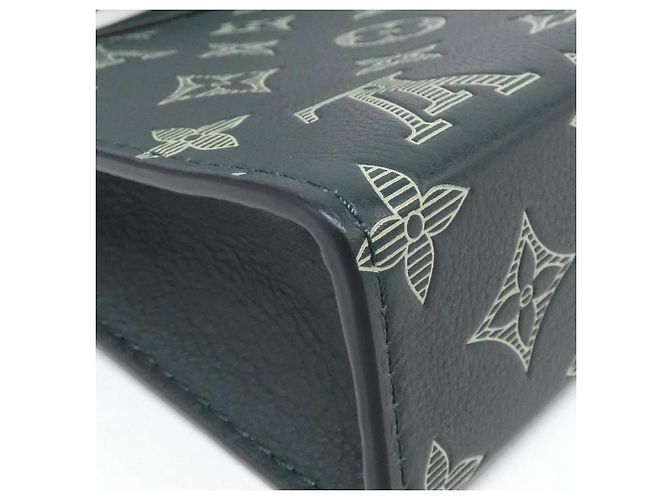 Portafoglio indossabile Louis Vuitton Monogram Shadow Gaston Verde - vista 3