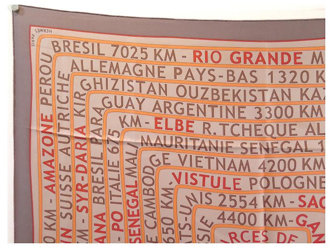 Hermès SCIALLE HERMES LE FONTI DELLA VITA RAWYLER 90 SETA BEIGE - vista 2