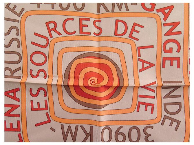 Hermès SCIALLE HERMES LE FONTI DELLA VITA RAWYLER 90 SETA BEIGE - vista 7