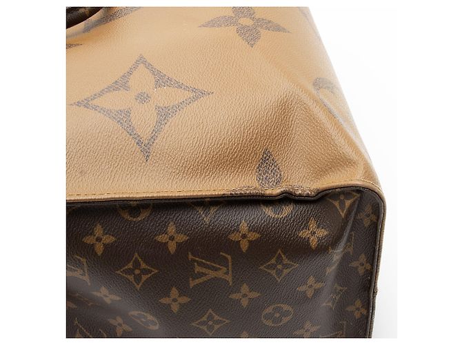Sac Onthego GM en toile Monogram géant Louis Vuitton Noir - vue 10