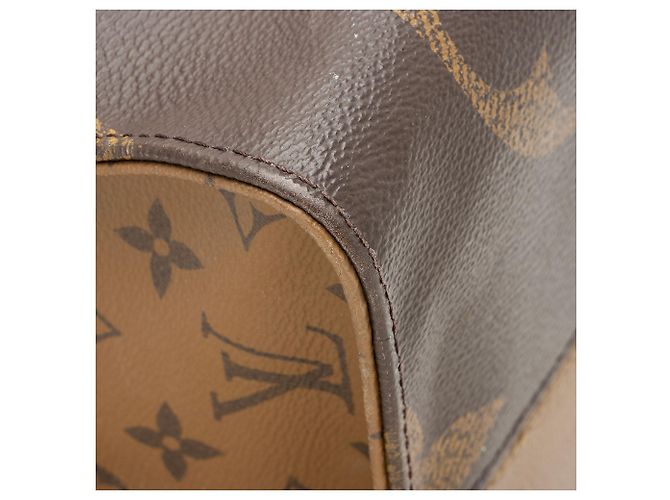 Sac Onthego GM en toile Monogram géant Louis Vuitton Noir - vue 9