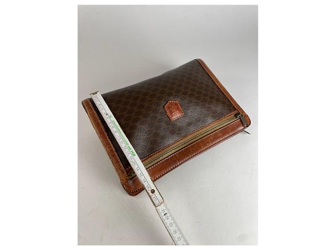 Céline Clutch in pelle monogramma Triomphe vintage Celine Paris marrone - vista 12