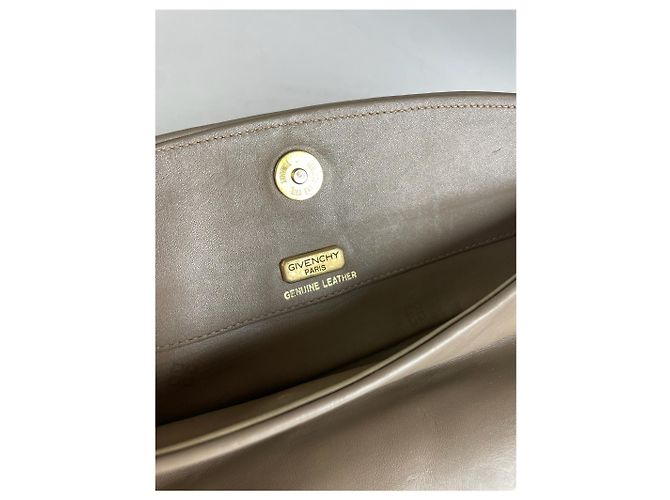 Clutch in pelle vintage Givenchy grigio marrone - vista 3
