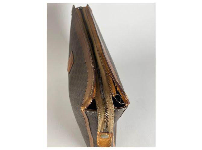 Triomphe Céline Clutch in pelle monogramma Celine Paris vintage marrone - vista 10