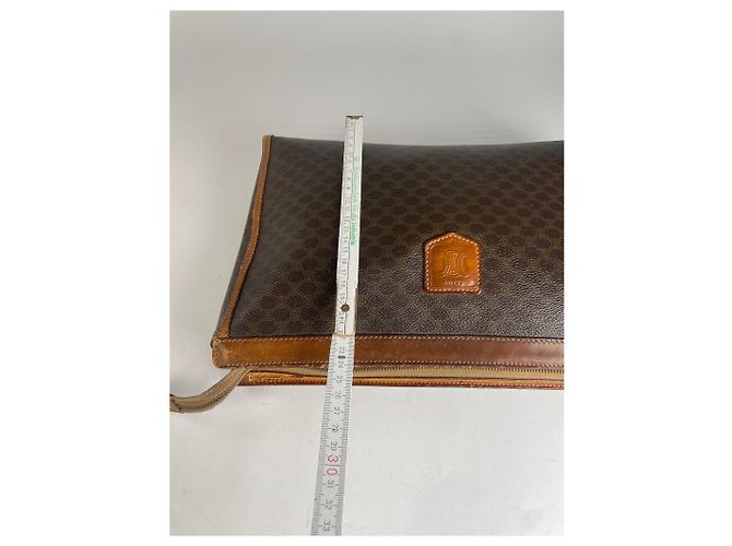 Triomphe Céline Clutch in pelle monogramma Celine Paris vintage marrone - vista 13