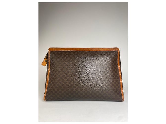 Triomphe Céline Clutch in pelle monogramma Celine Paris vintage marrone - vista 2
