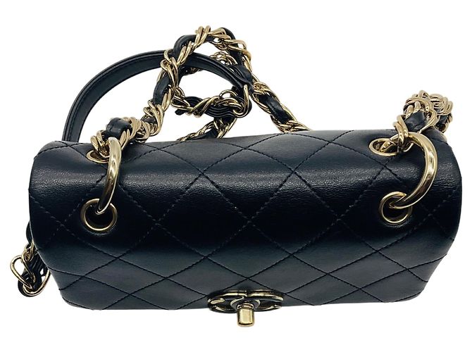 Borsa a tracolla in pelle trapuntata Chanel nera / dorata con logo CC Nero - vista 4