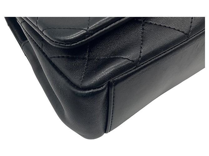 Borsa a tracolla in pelle trapuntata Chanel nera / dorata con logo CC Nero - vista 6