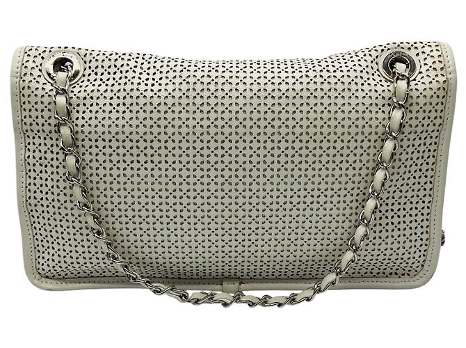 Borsa a tracolla Chanel in pelle perforata bianca Up In The Air con hardware argentato Bianco - vista 3