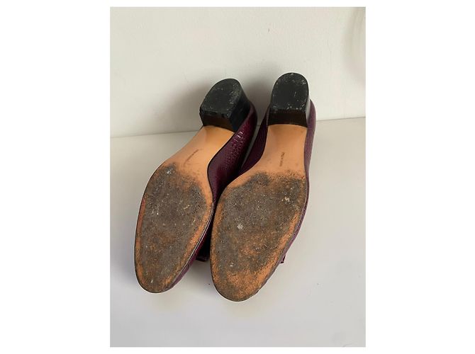 Salvatore Ferragamo Bordeauxfarbene Lederpumps mit Vara-Schleife - Ansicht 6