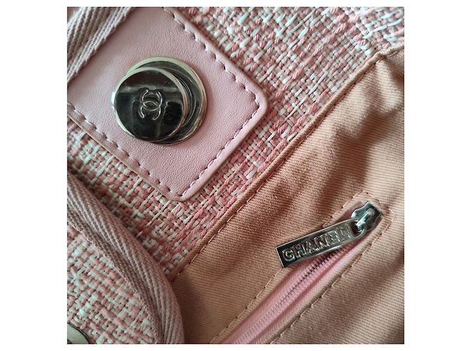 Borsa tote Chanel Deauville in tweed rosa e bianco - vista 8