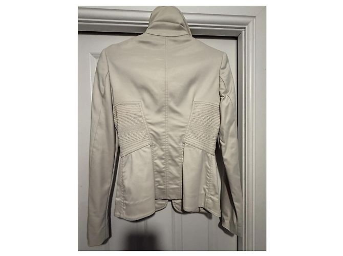 Giacca Gucci Beige con Collo Alto e Dettagli Dorati Crudo - vista 10