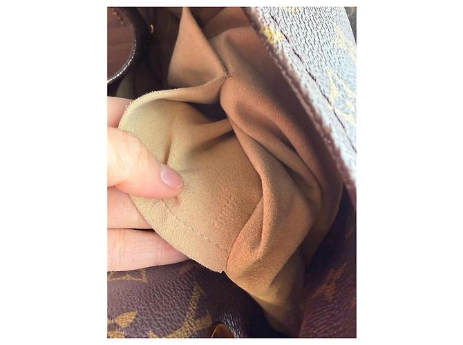 Borsa Louis Vuitton Artsy MM Monogram Canvas Marrone - vista 14