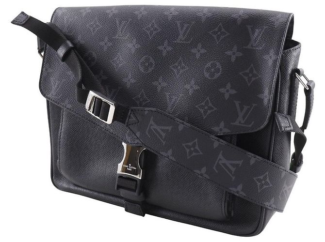 Borsa Messenger Monogram Taigarama Louis Vuitton Nero - vista 2