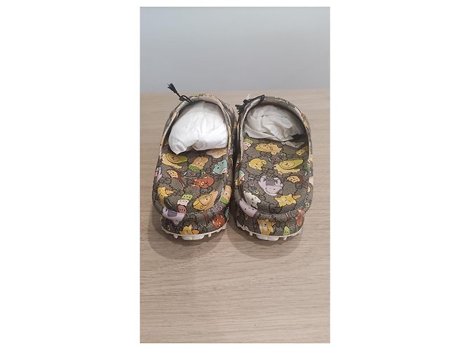 Sandali con plateau in gomma Gucci Kawaii Multicolore - vista 2