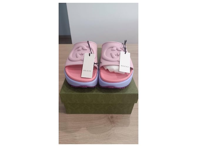 Mule Gucci Miami in gomma rosa - vista 4