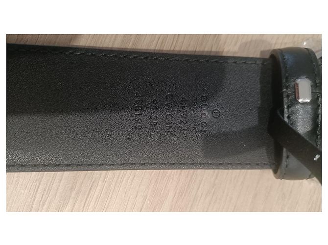 Fibbia GG Monogram di Gucci. Nero Argento - vista 3