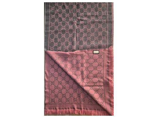 Sciarpa Gucci GG Marmont. Rosa Grigio - vista 4