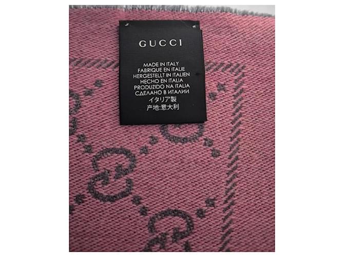 Sciarpa Gucci GG Marmont. Rosa Grigio - vista 5