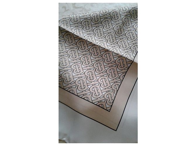 Sciarpa Burberry in seta beige crema - vista 3