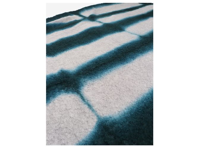Autre Marque Handgewebte Boucle-Decke in Grün und Grau - Ansicht 3