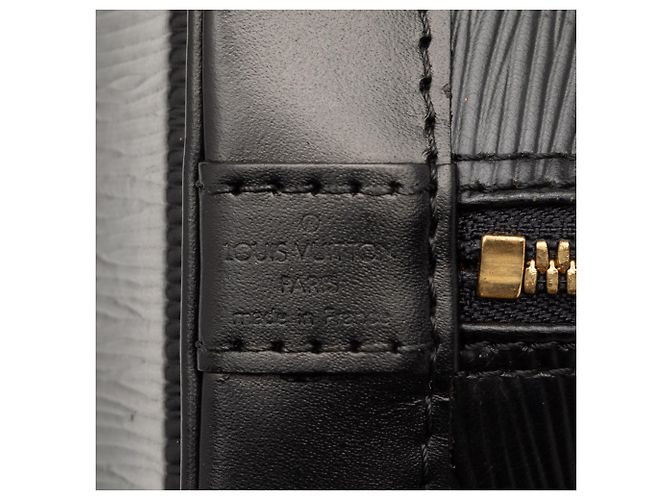 Louis Vuitton Alma PM en Epi Negro - vista 5