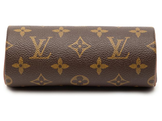 Pochette Papillon Monograma Marrom Louis Vuitton - vista 3
