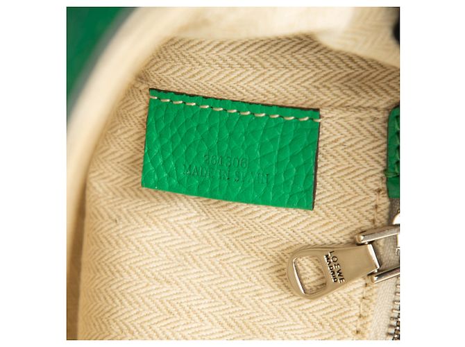 LOEWE Borsa a tracolla in pelle di vitello verde con anagramma - vista 6