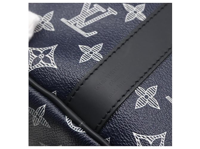 Sac Keepall Bandoulière Édition Limitée Chapman Savane Monogram Canvas 45 de Louis Vuitton Bleu Marine - vue 7