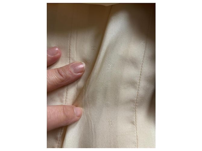 Vestido Chanel Crema de Seda y Viscosa con Botones Logo CC Crudo - vista 9