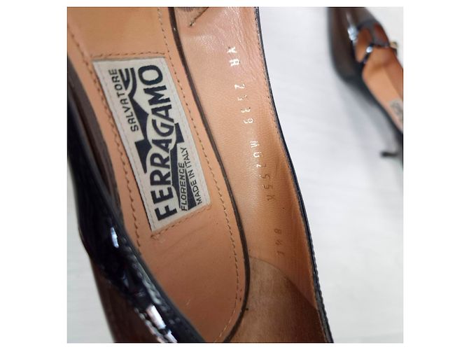 Salvatore Ferragamo décolleté a punta anni 2000 Marrone Nero - vista 3