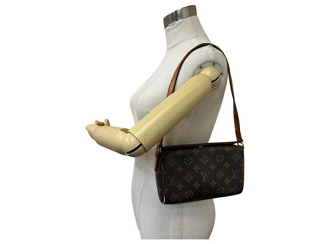 Pochette Recital M51900 di Louis Vuitton Marrone - vista 16