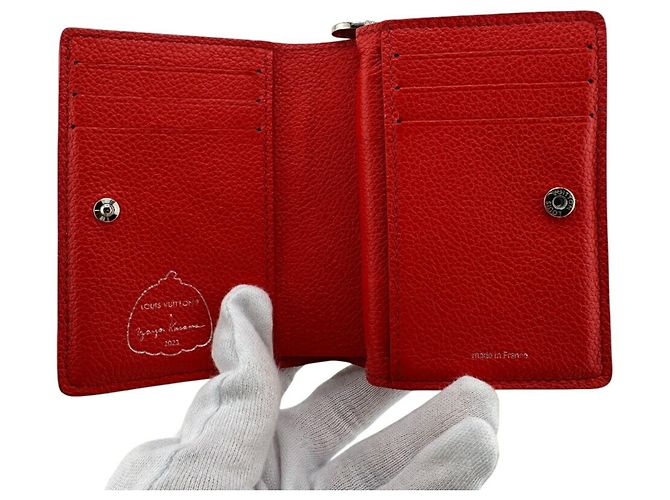 Billetera Bifold Monogram Empreinte Louis Vuitton en Rojo Blanco Roja - vista 7