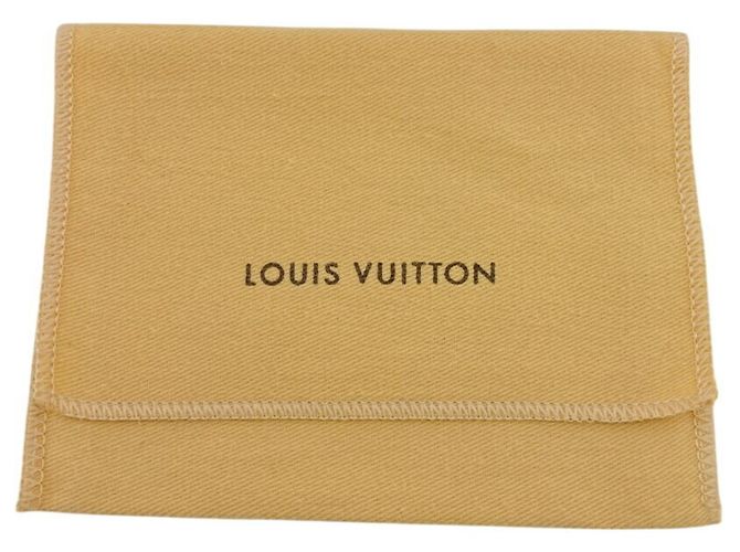 Portafoglio Bifold Taiga M30531 di Louis Vuitton Nero - vista 13