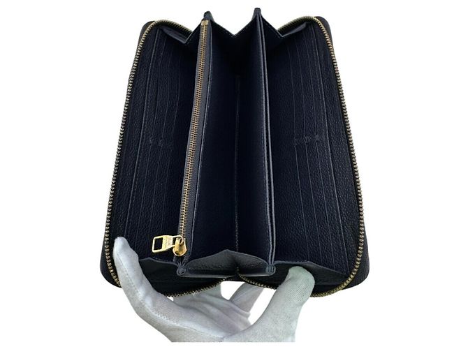 Cartera Zippy Louis Vuitton en azul marino - vista 7