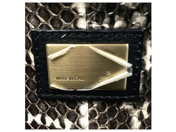 Borsa Peekaboo Medium di Fendi Cammello - vista 7