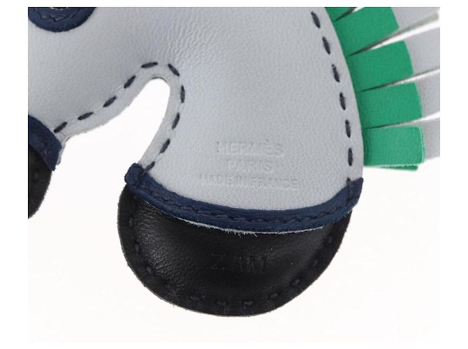 Hermès HERMES ZZ Camayil Anjomilo Charm Leder Hellblau Auth ka1731M - Ansicht 7