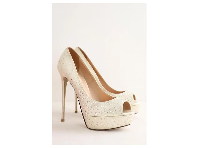 Valentino Ecru-Absatzschuhe Roh - Ansicht 3