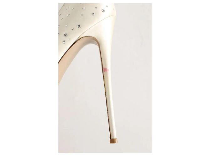 Valentino Ecru-Absatzschuhe Roh - Ansicht 6