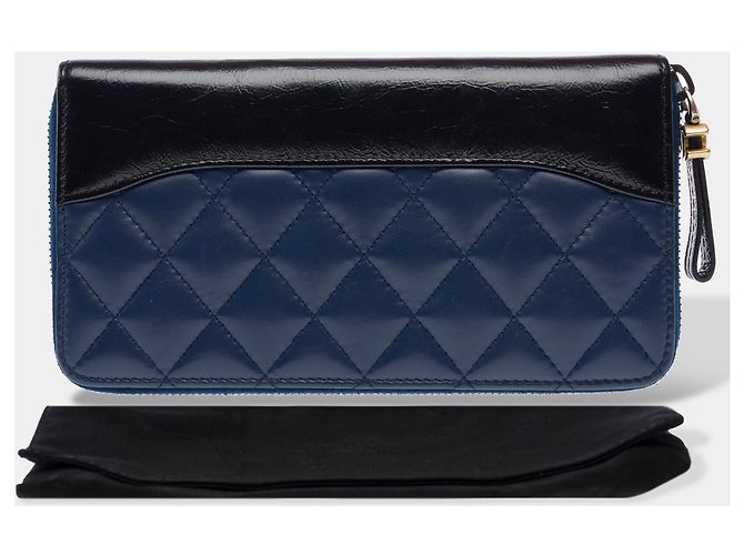 Gabrielle Accessorio CHANEL in Pelle Blu Marino - 103258 Blu navy - vista 2