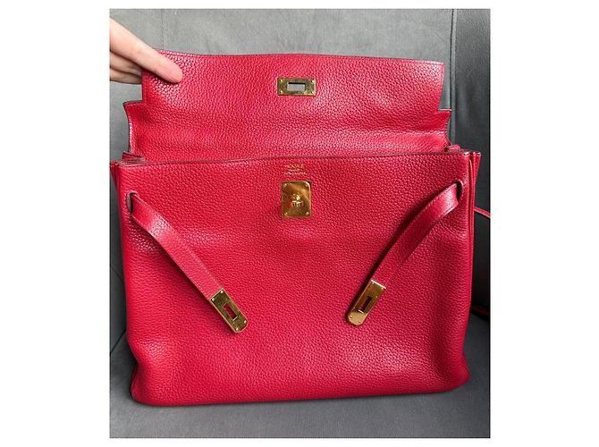 Hermès Kelly 35 in pelle Togo vermiglio con finiture oro - vista 12