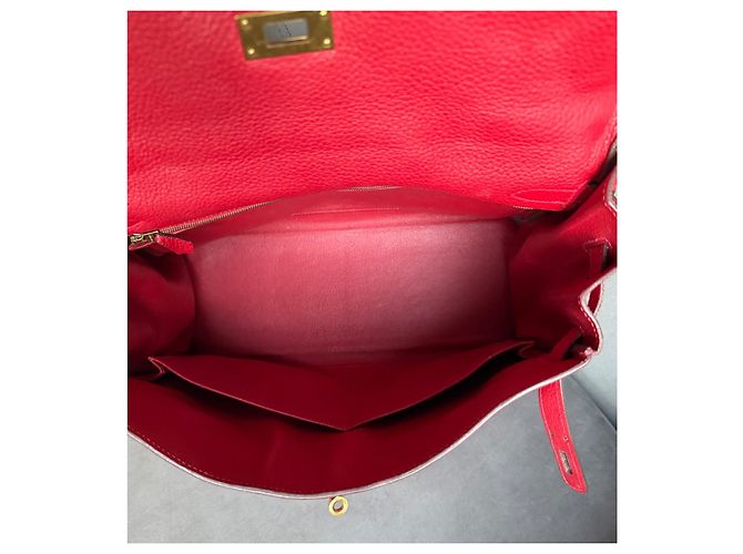Hermès Kelly 35 in pelle Togo vermiglio con finiture oro - vista 13
