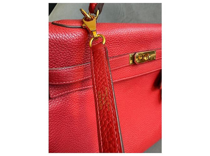 Hermès Kelly 35 in pelle Togo vermiglio con finiture oro - vista 5