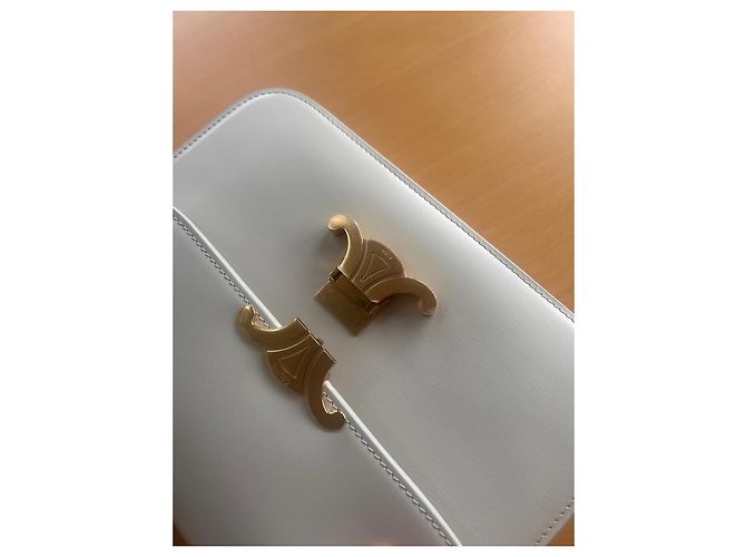 Borsa a mano Céline Triomphe in pelliccia crema Crudo - vista 3