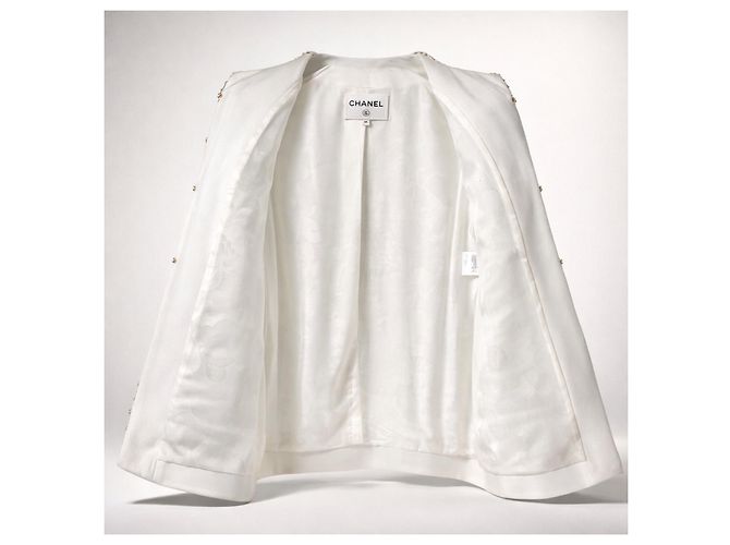 Chanel 22S Runway Sequin CC Logo Black and White Jacket FR 40 - view 9