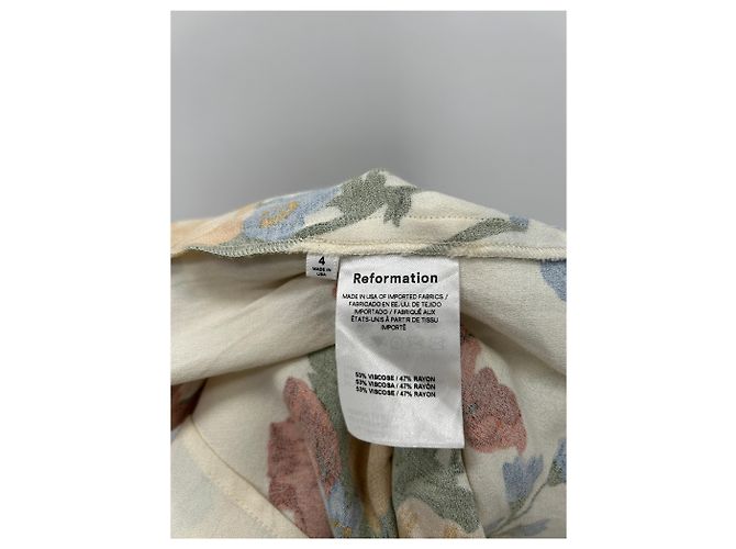 Reformation Langes Kleid mit Blumen V-Ausschnitt Mehrfarben - Ansicht 7