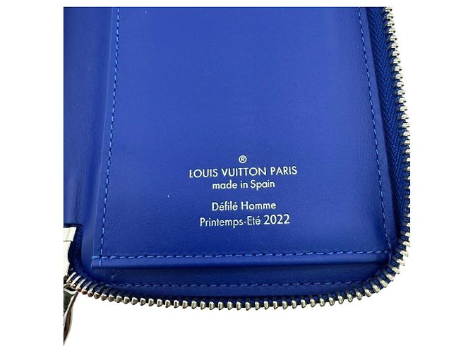 Louis Vuitton Zippy Wallet in Blue Taurillon Leather Pink - view 10