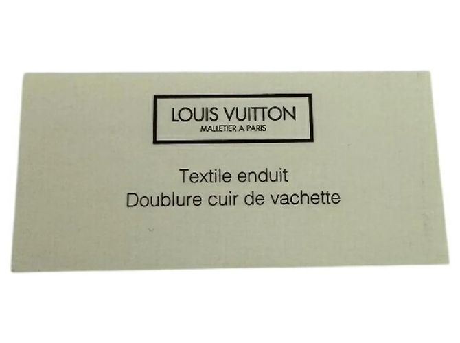 Louis Vuitton Zippy Wallet in Blue Taurillon Leather Pink - view 11