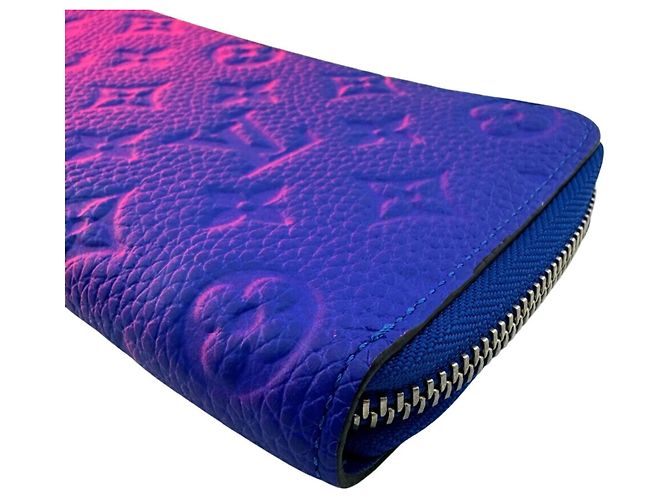 Louis Vuitton Zippy Wallet in Blue Taurillon Leather Pink - view 4