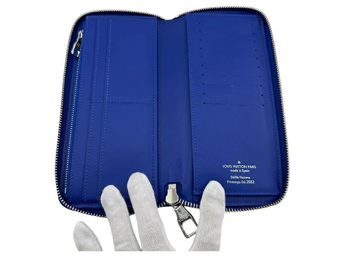 Louis Vuitton Zippy Wallet in Blue Taurillon Leather Pink - view 7